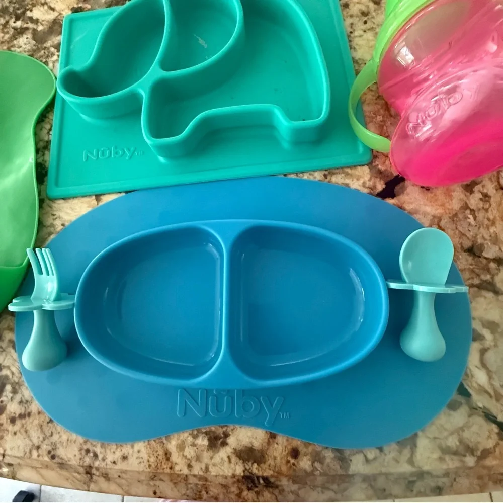 Tommee Tippee Kids Bib and Feeding Set - Green, Blue, Pink